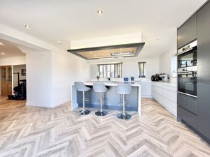 Photo 9- click for photo gallery